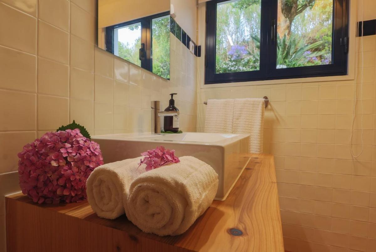 Green Oceanview Relaxing Cottage Mosteiros  Bagian luar foto