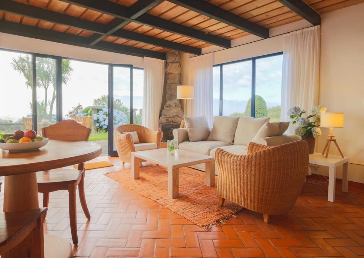 Green Oceanview Relaxing Cottage Mosteiros  Bagian luar foto